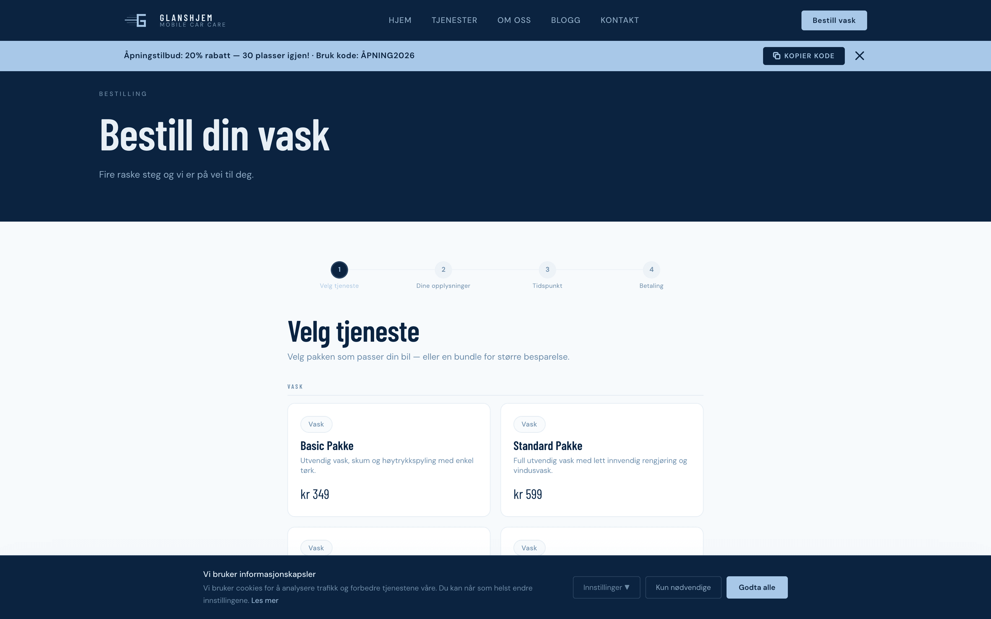 Glanshjem 4-stegs bookingveiviser som viser tjenestepakker med priser i norske kroner